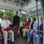 Participants à l'événement Autonomus Vehicules Day du 31 mai 2024 à bord d'une ARMA Participants à l'événement Autonomus Vehicules Day du 31 mai 2024 à bord d'une ARMA