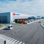 deux navettes EZ10 en service sur le site de FM Logistic à Escrennes deux navettes EZ10 en service sur le site de FM Logistic à Escrennes